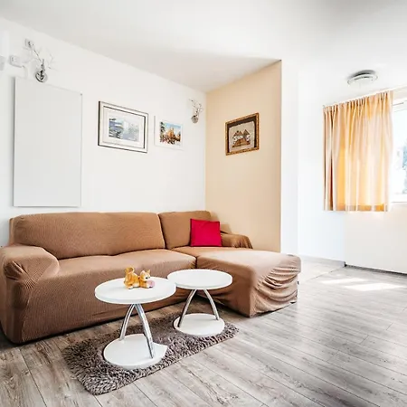 Hill Apartment